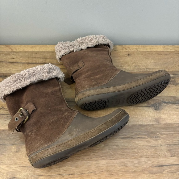 Crocs Berryessa Buckle Waterproof Insulated Winter Snow Boots Women’s - Picture 9 of 12